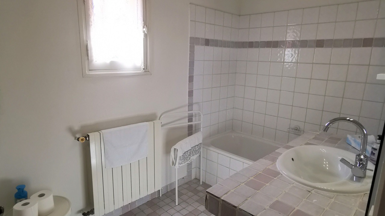 Photo of Bathroom in Eguilles