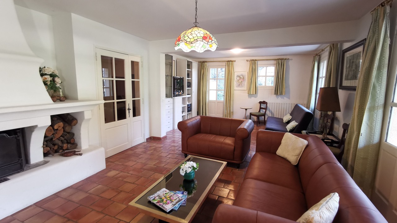 Photo of Livingroom in Eguilles