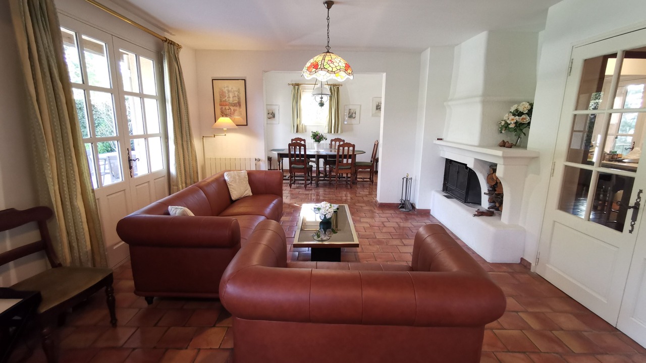 Photo of Livingroom in Eguilles