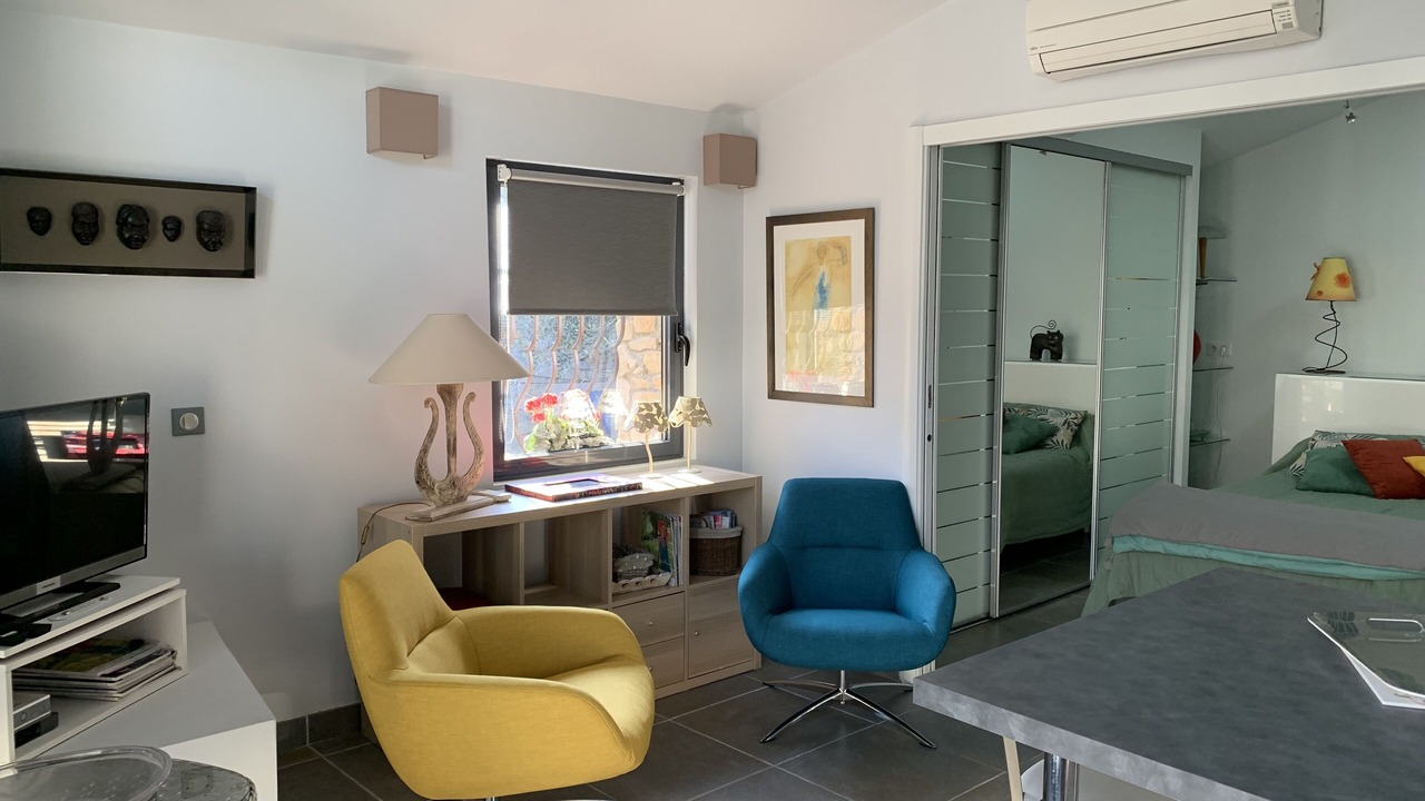 Photo of Livingroom in Peynier