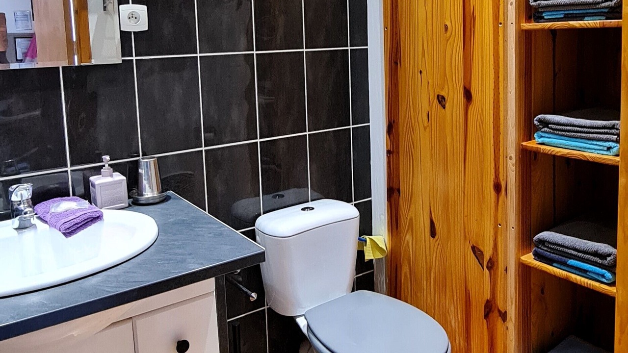 Photo of Bathroom in Puicheric