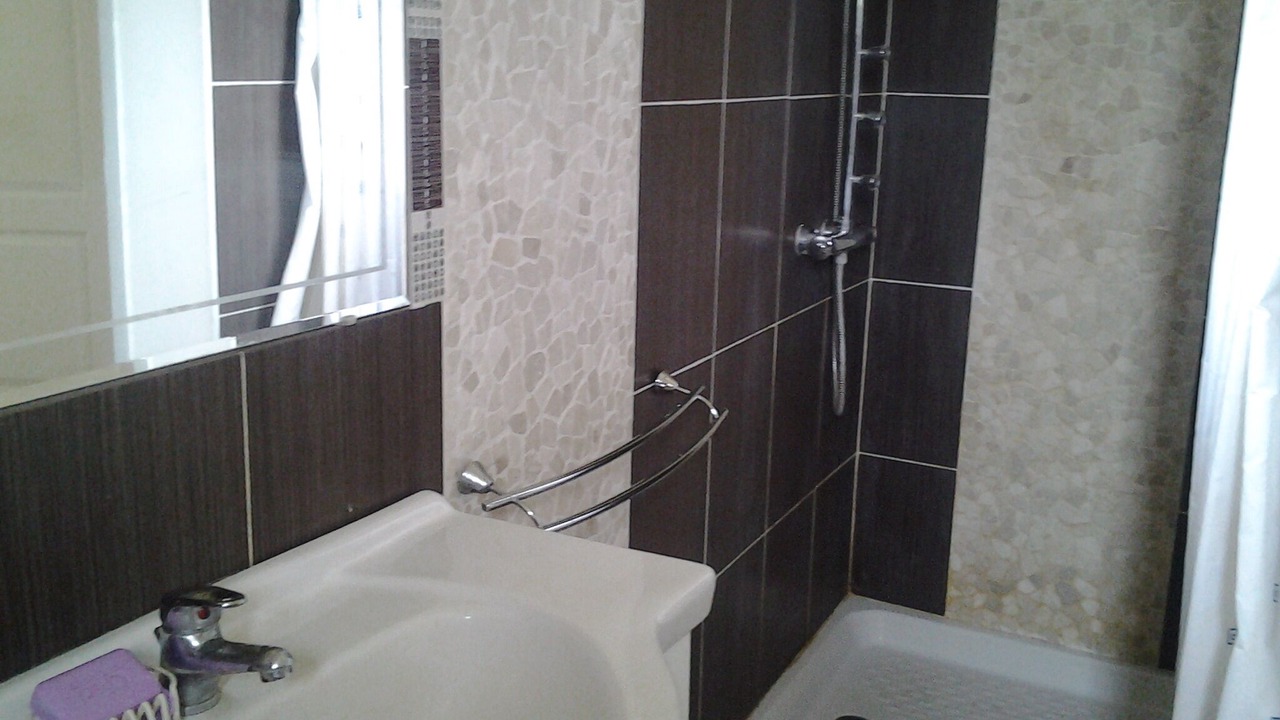 Photo of Bathroom in Maillane