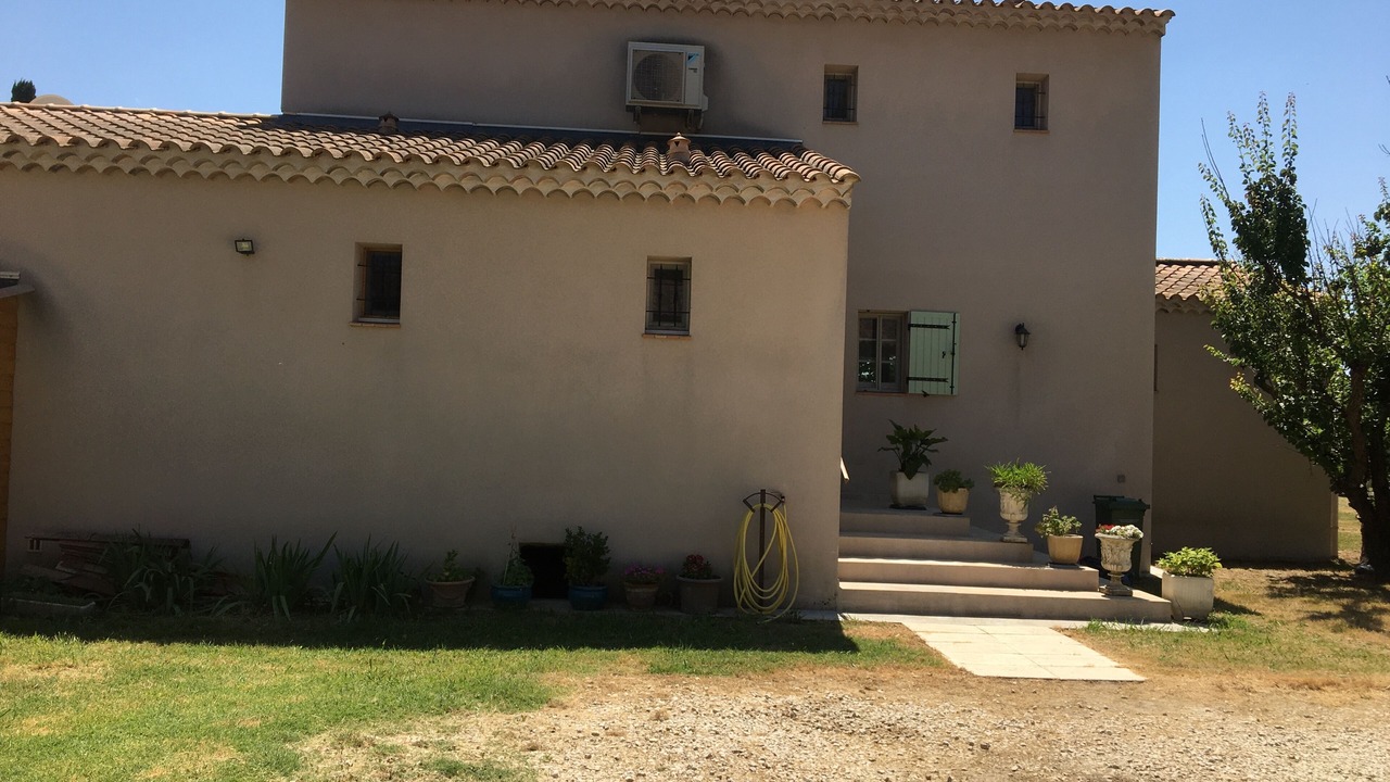 Photo of Outdoor in Maillane