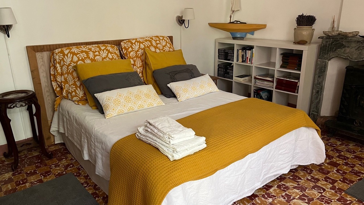 Photo of Bedroom in Orgon