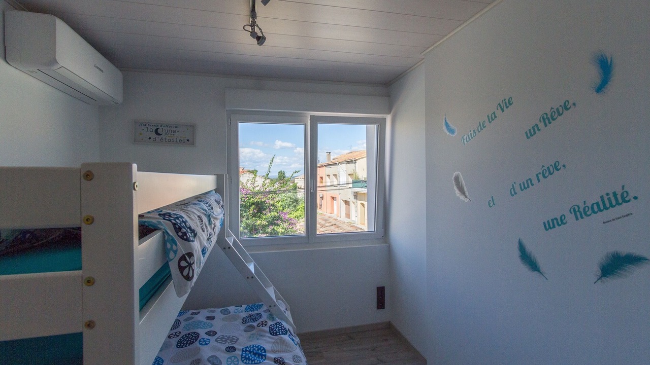 Photo of Bedroom in Marseillan