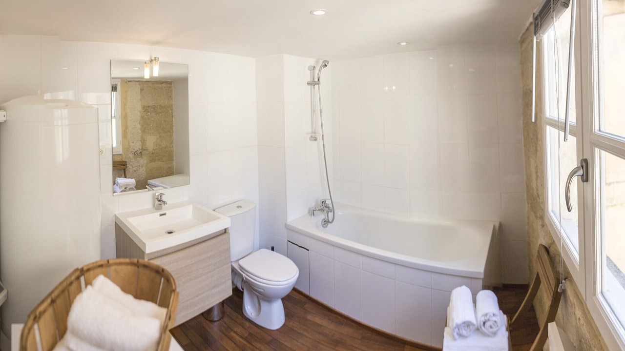 Photo of Bathroom in Montpellier City-Centre