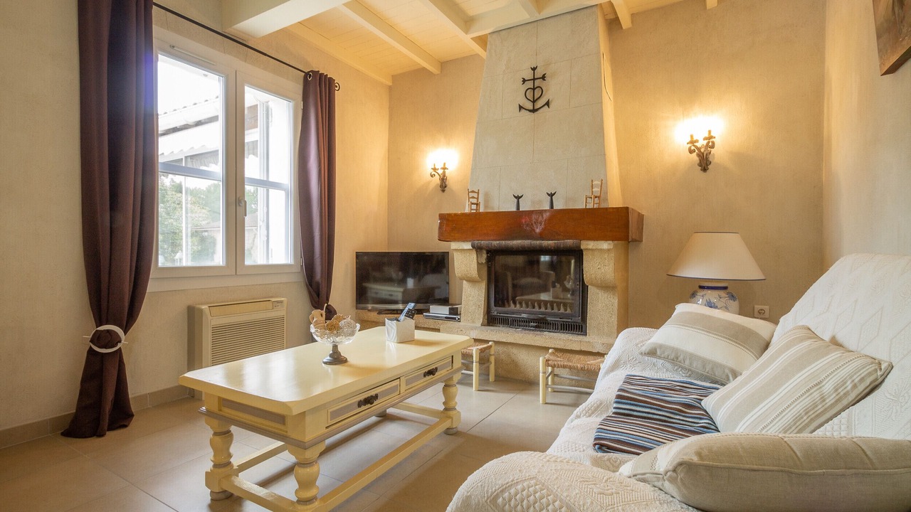 Photo of Livingroom in Maillane