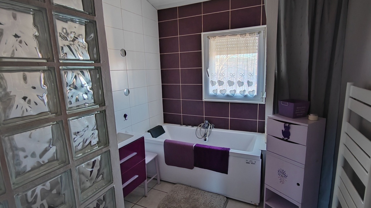 Photo of Bathroom in Cazan