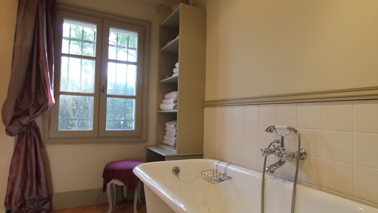 Photo of Bathroom in Chateaurenard
