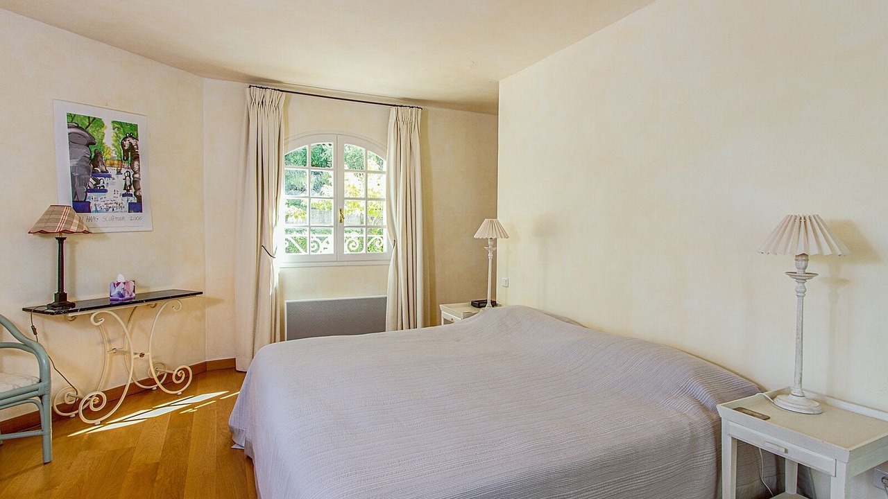 Photo of Bedroom in Cessenon-sur-Orb