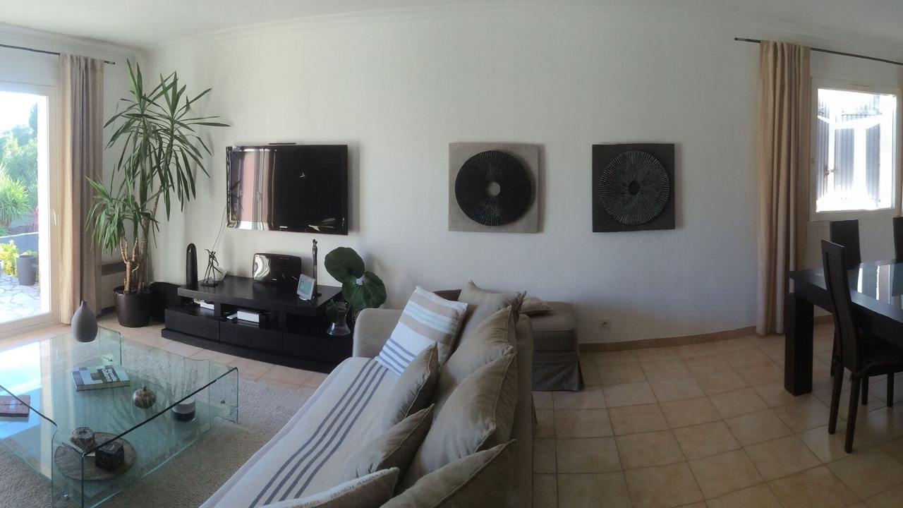 Photo of Livingroom in Ensues-la-Redonne