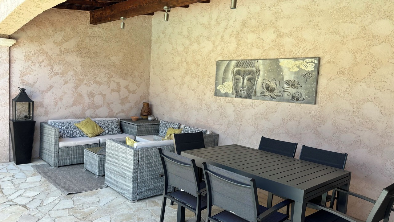 Photo of Outdoor in Ensues-la-Redonne