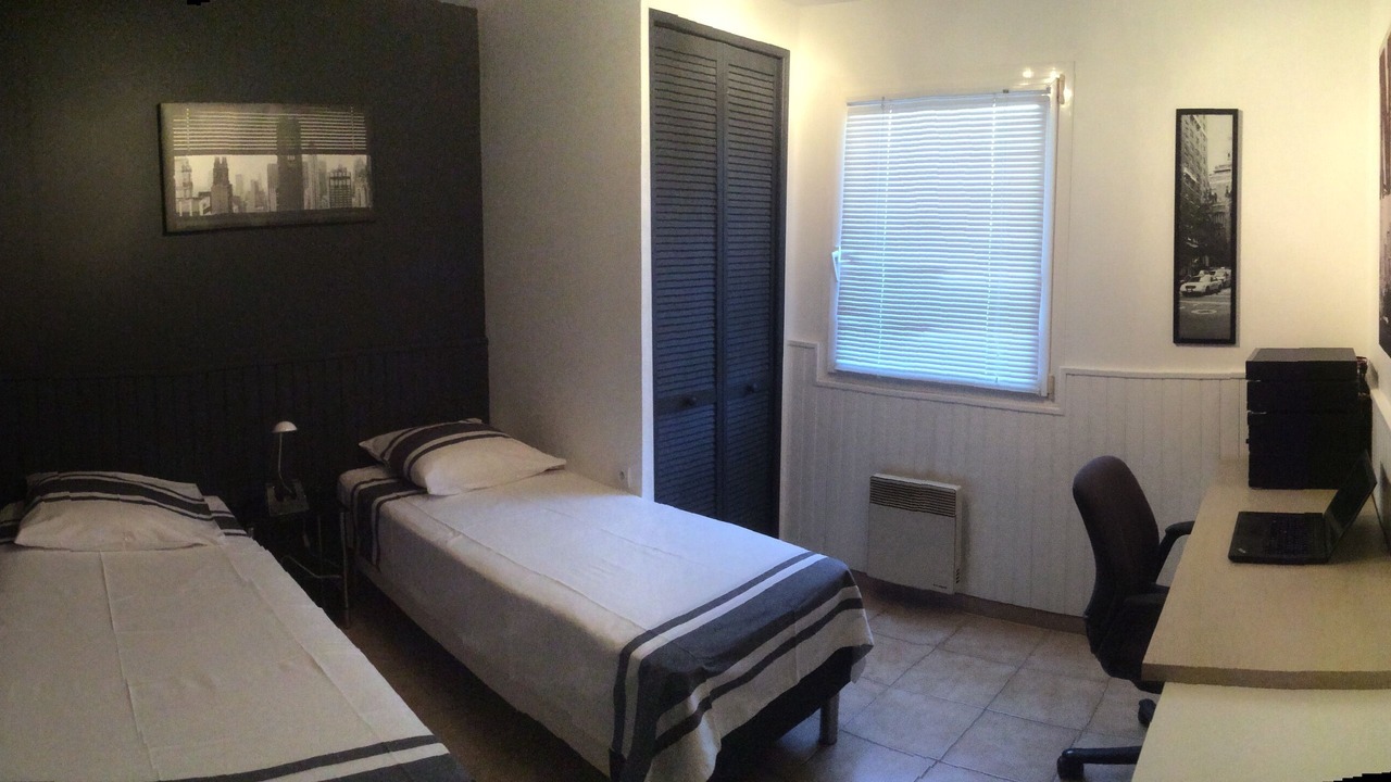 Photo of Bedroom in Ensues-la-Redonne