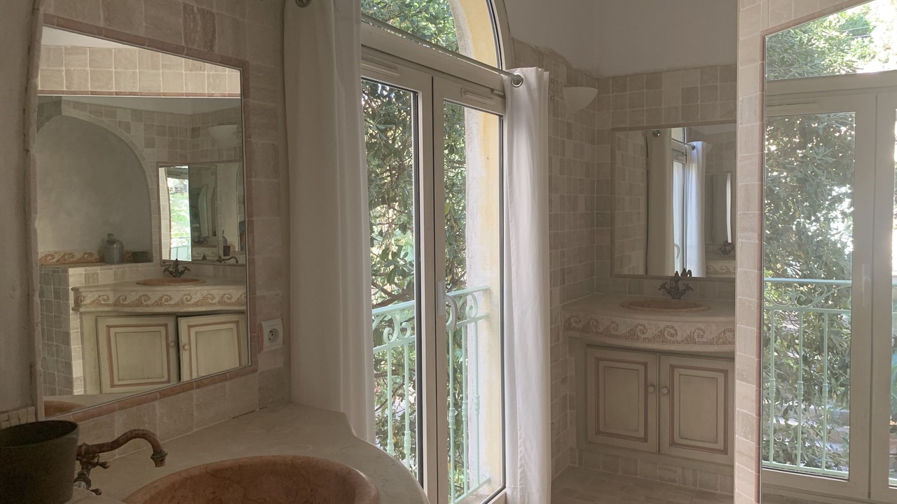 Photo of Bathroom in Carqueiranne