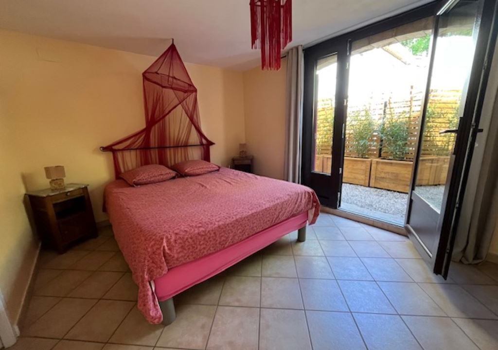 Photo of Bedroom in Velleron