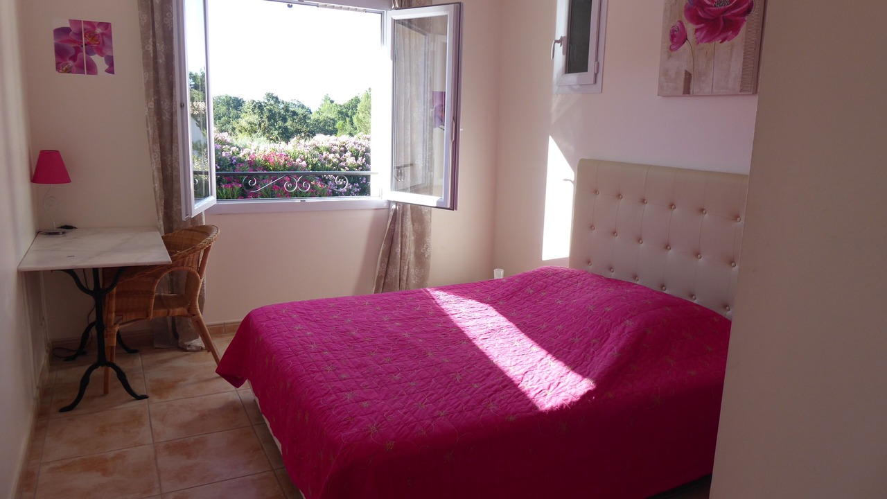 Photo of Bedroom in Lorgues