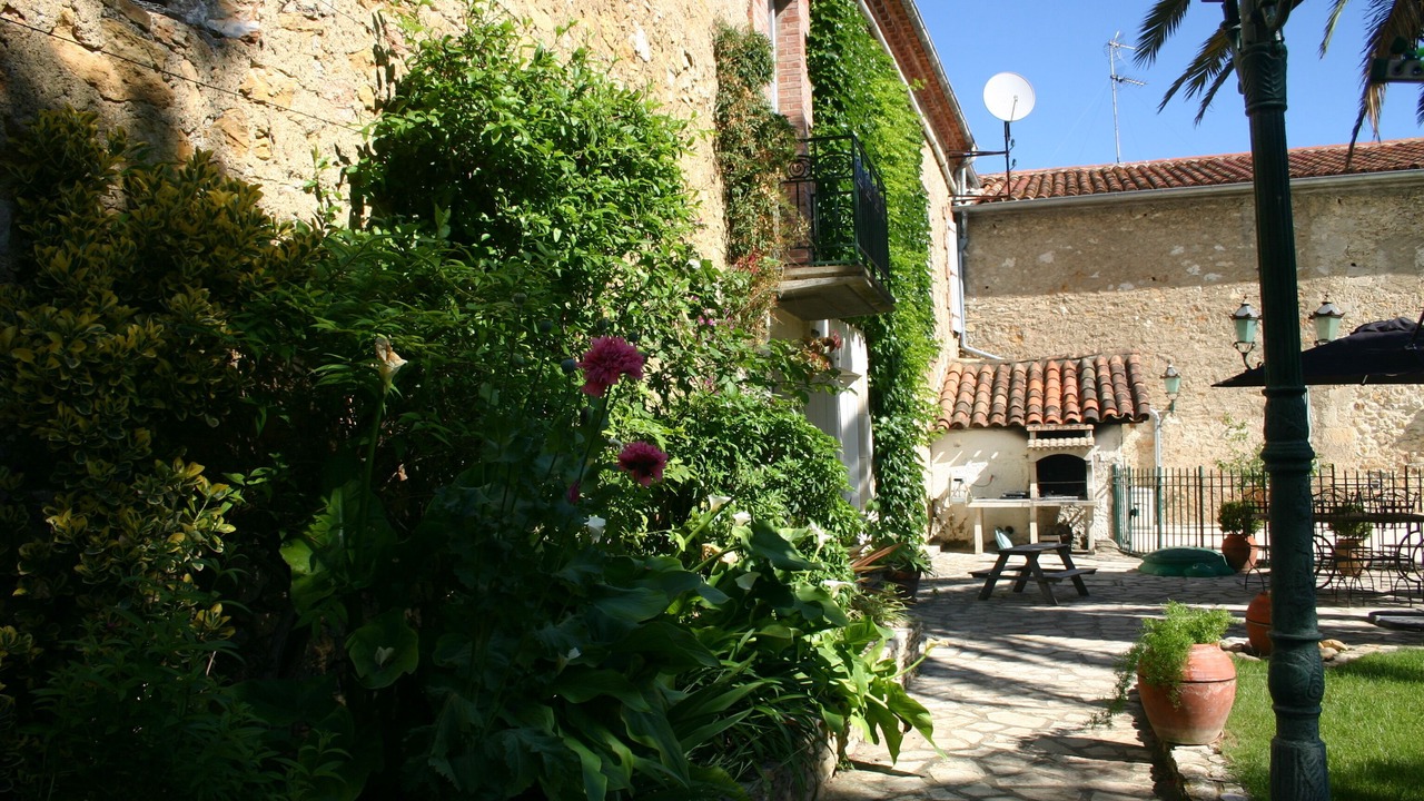 Photo of Patio Balcony in Magalas