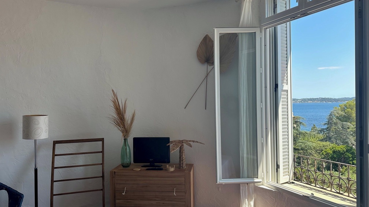 Photo of Bedroom in Sainte-Maxime City Centre