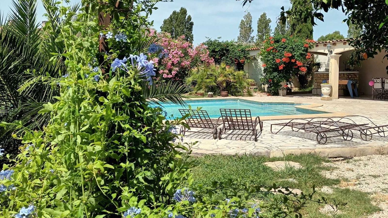 Photo of Outdoor in Istres