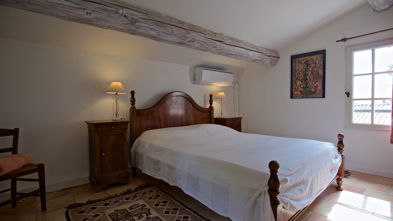 Photo of Bedroom in Eygalieres