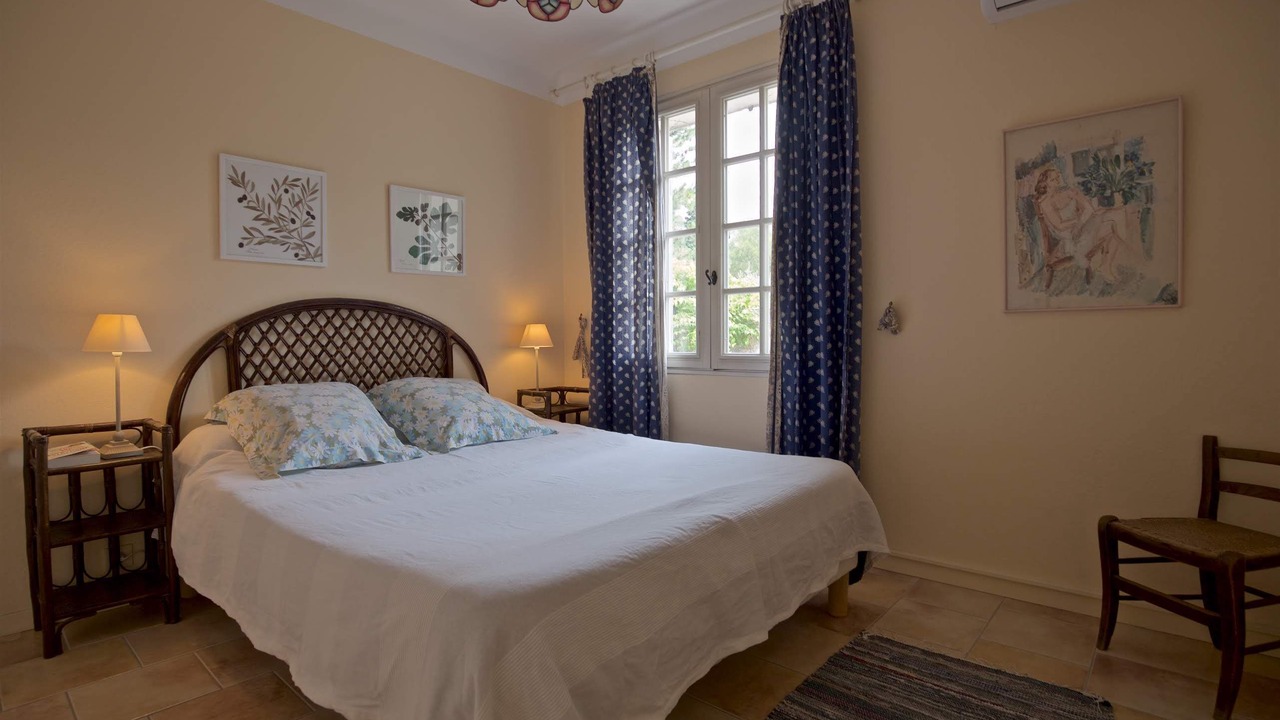Photo of Bedroom in Eygalieres