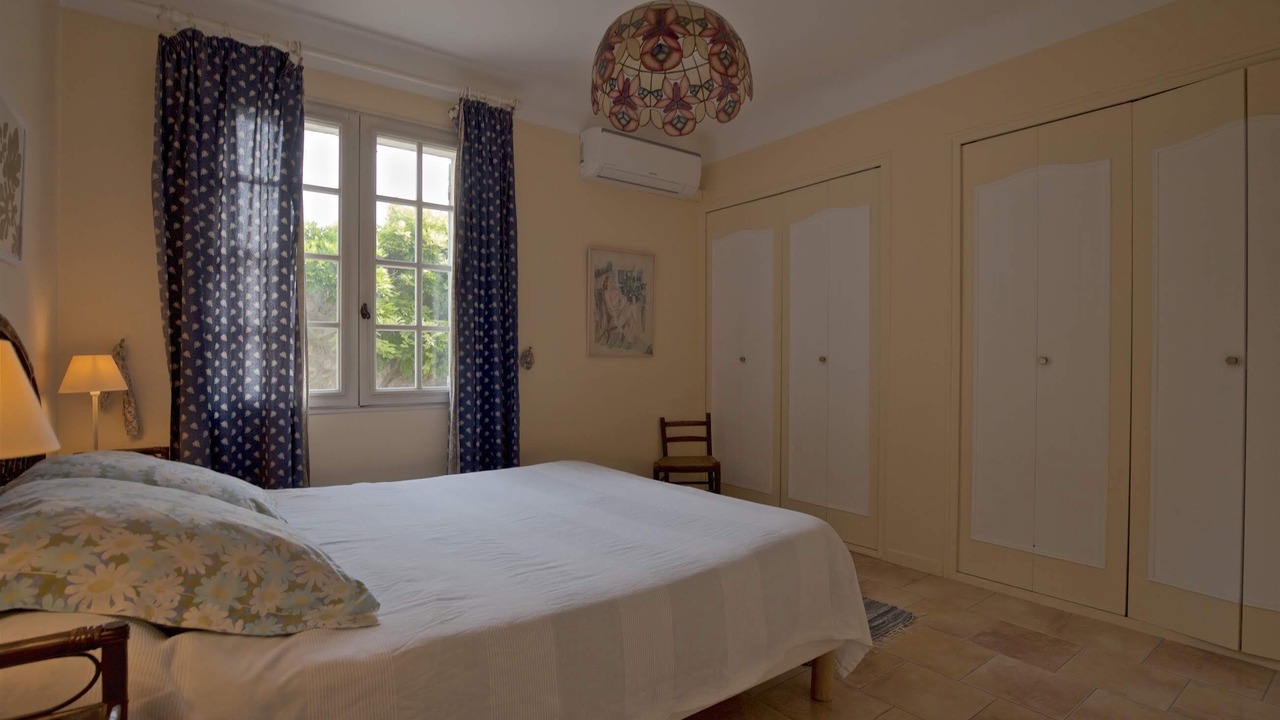 Photo of Bedroom in Eygalieres