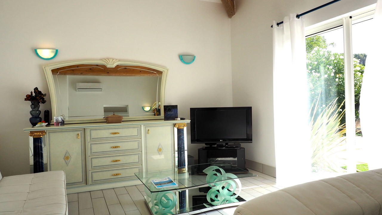 Photo of Livingroom in Gemenos
