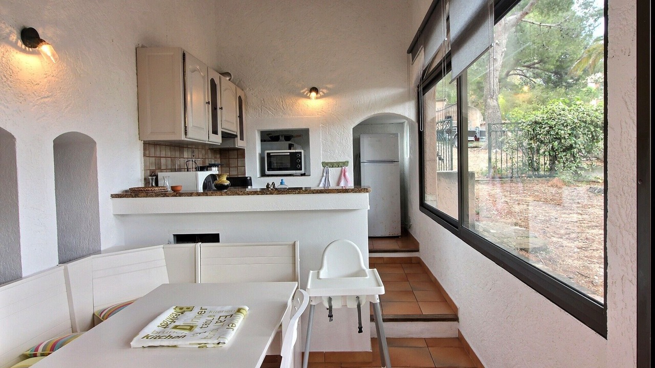Photo of Kitchen in Saint-Cyr-sur-Mer