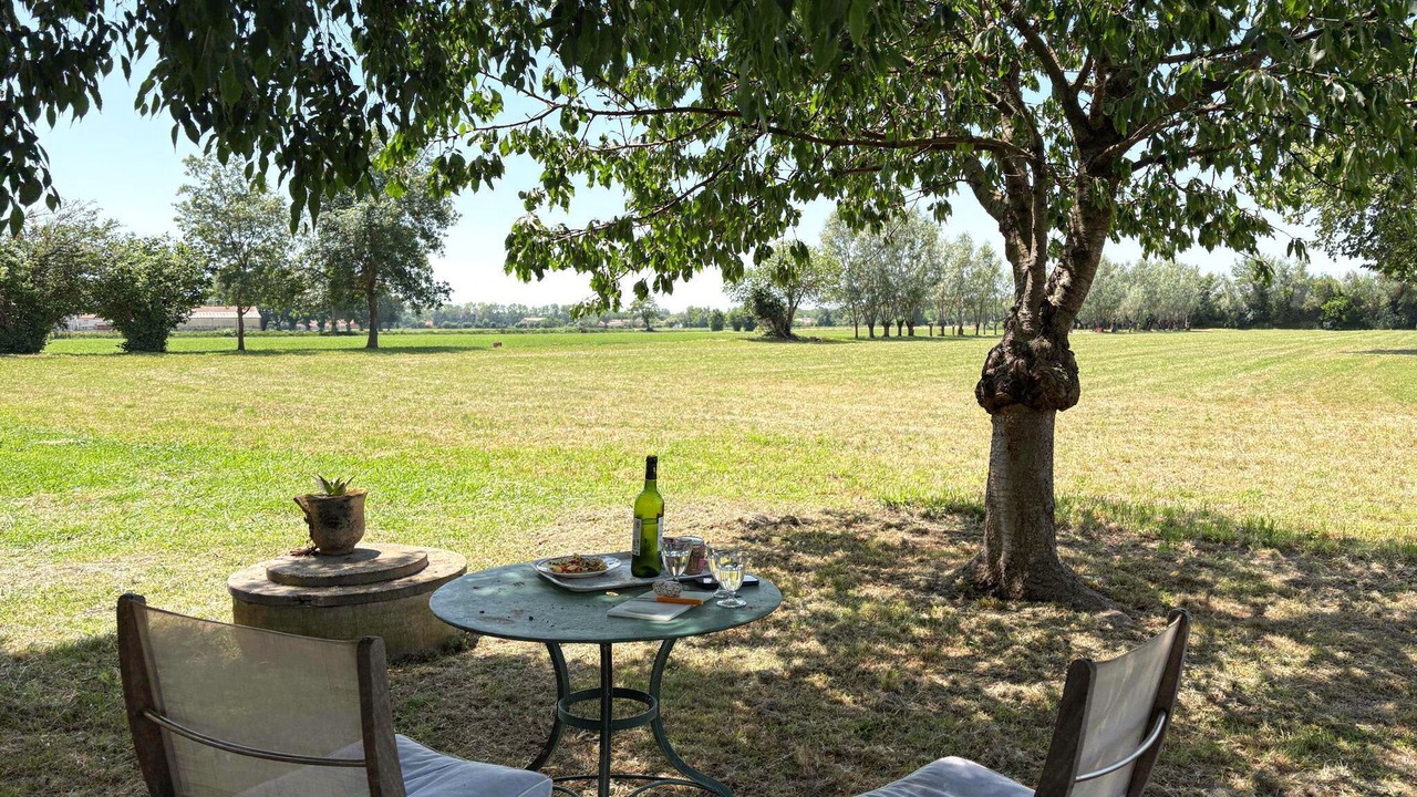 Photo of Outdoor in Arles