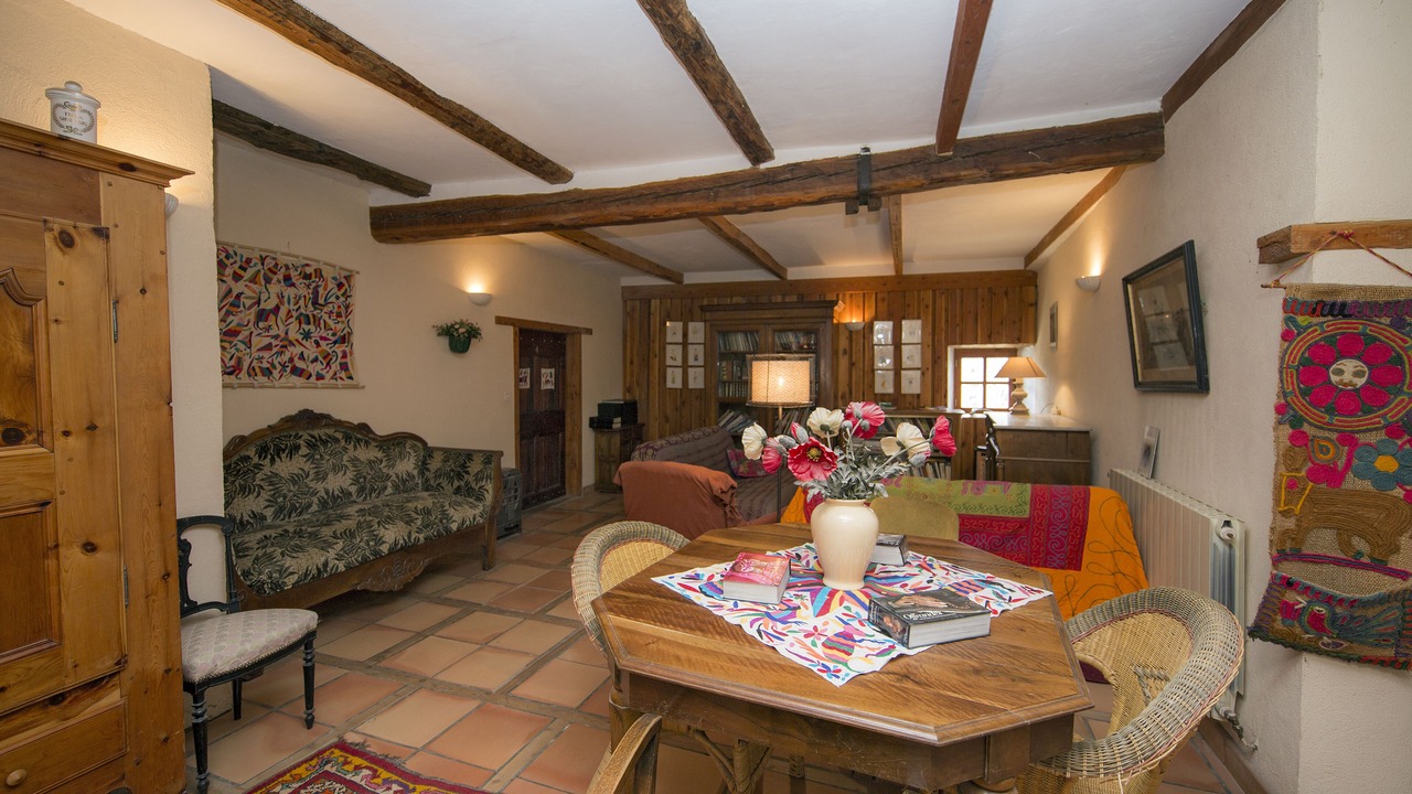 Photo of Livingroom in Enchastrayes