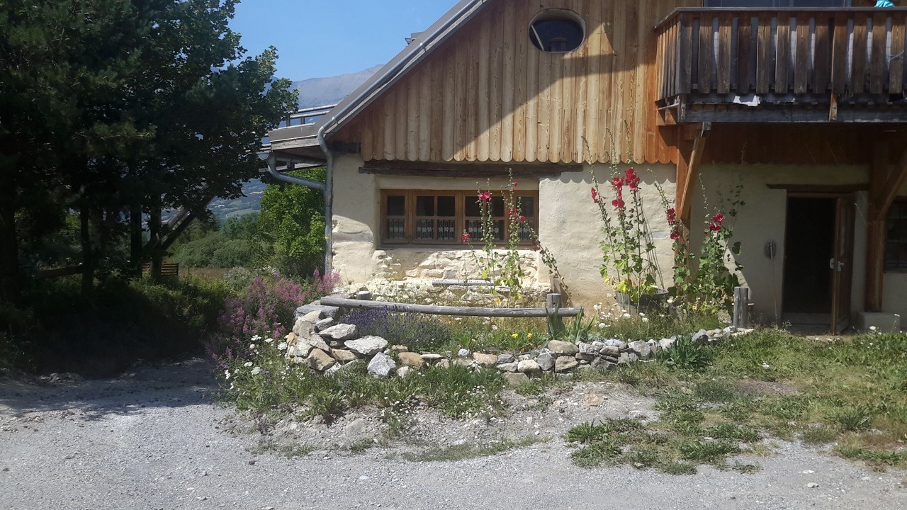 Photo of Outdoor in Enchastrayes