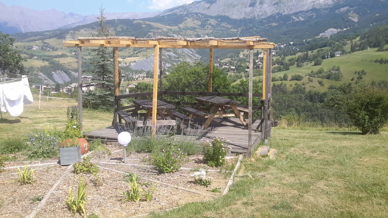 Photo of Outdoor in Enchastrayes