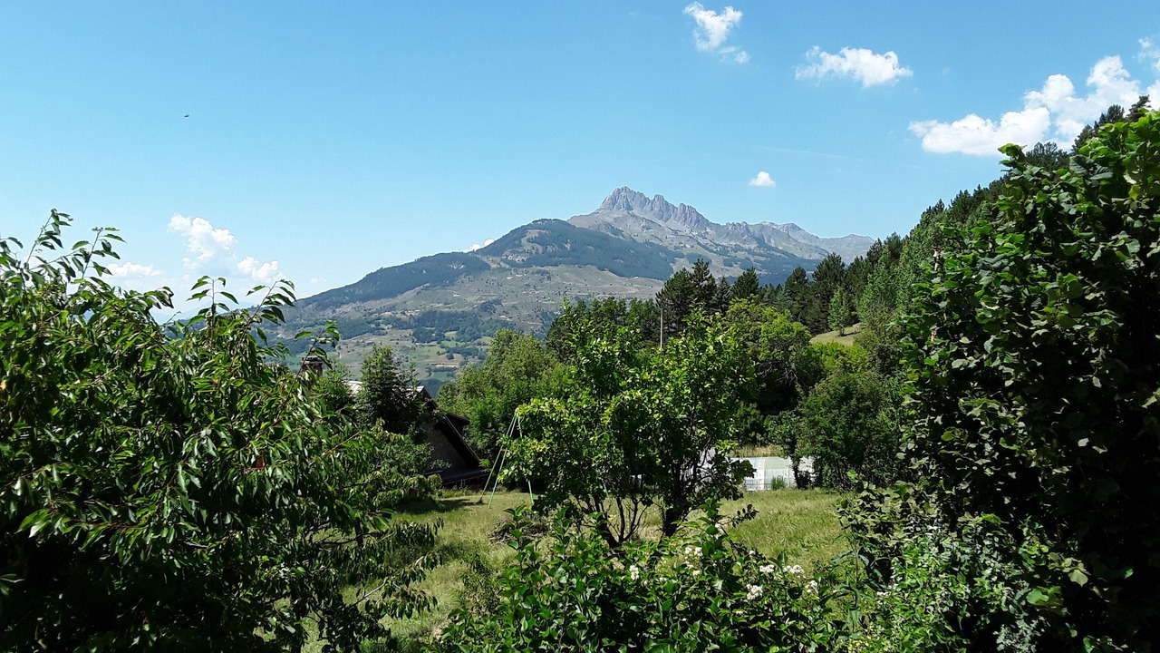 Photo of Outdoor in Puy-Saint-Eusebe