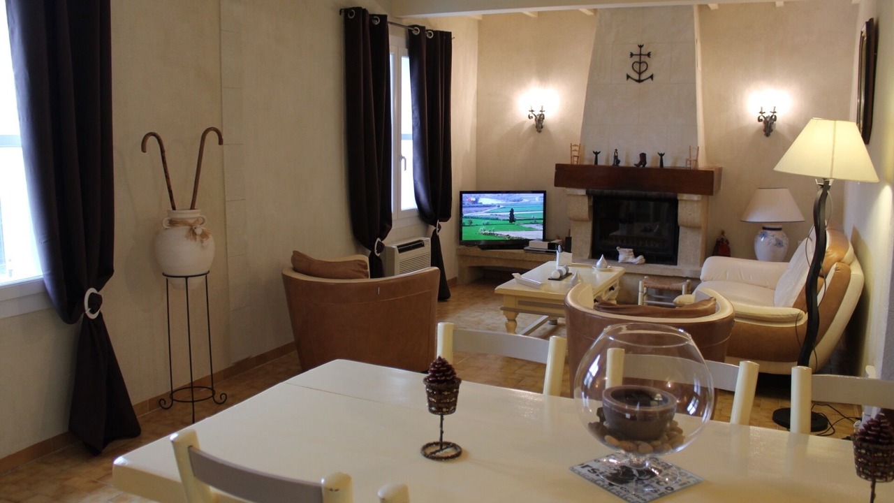 Photo of Livingroom in Maillane