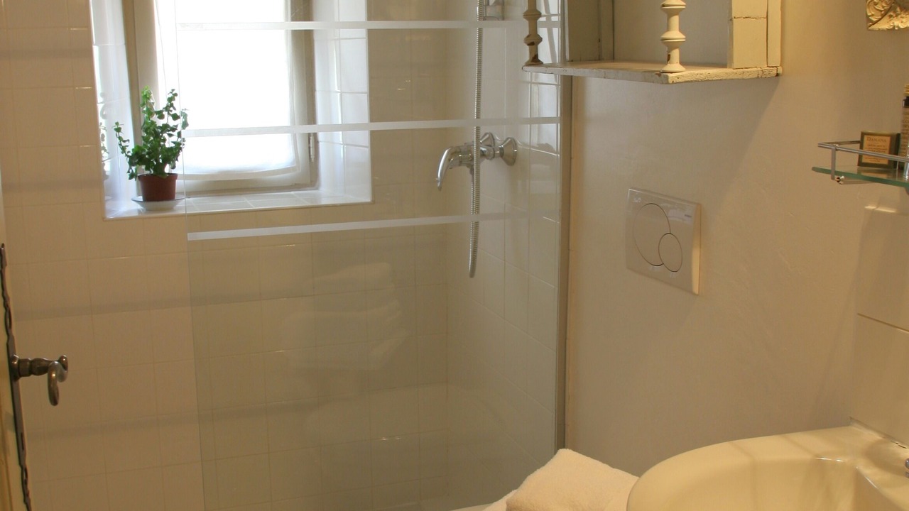 Photo of Bathroom in Buoux