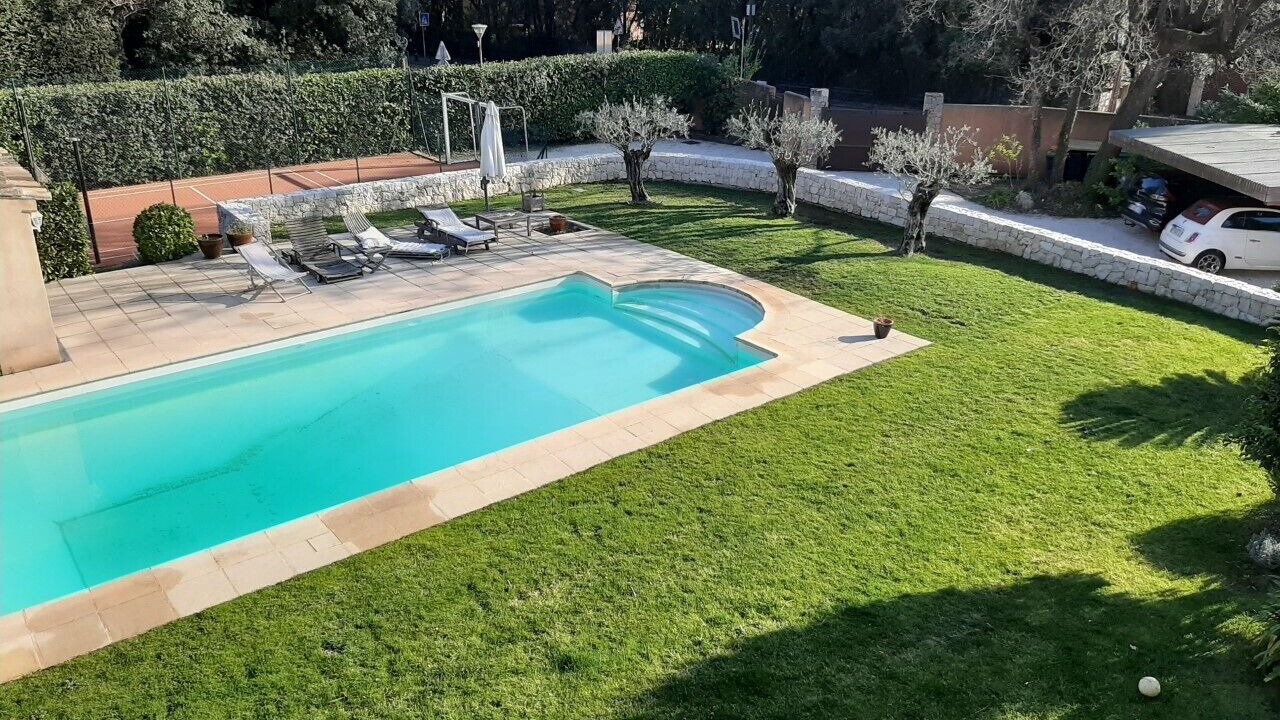 Photo of Outdoor in Roquefort-les-Pins