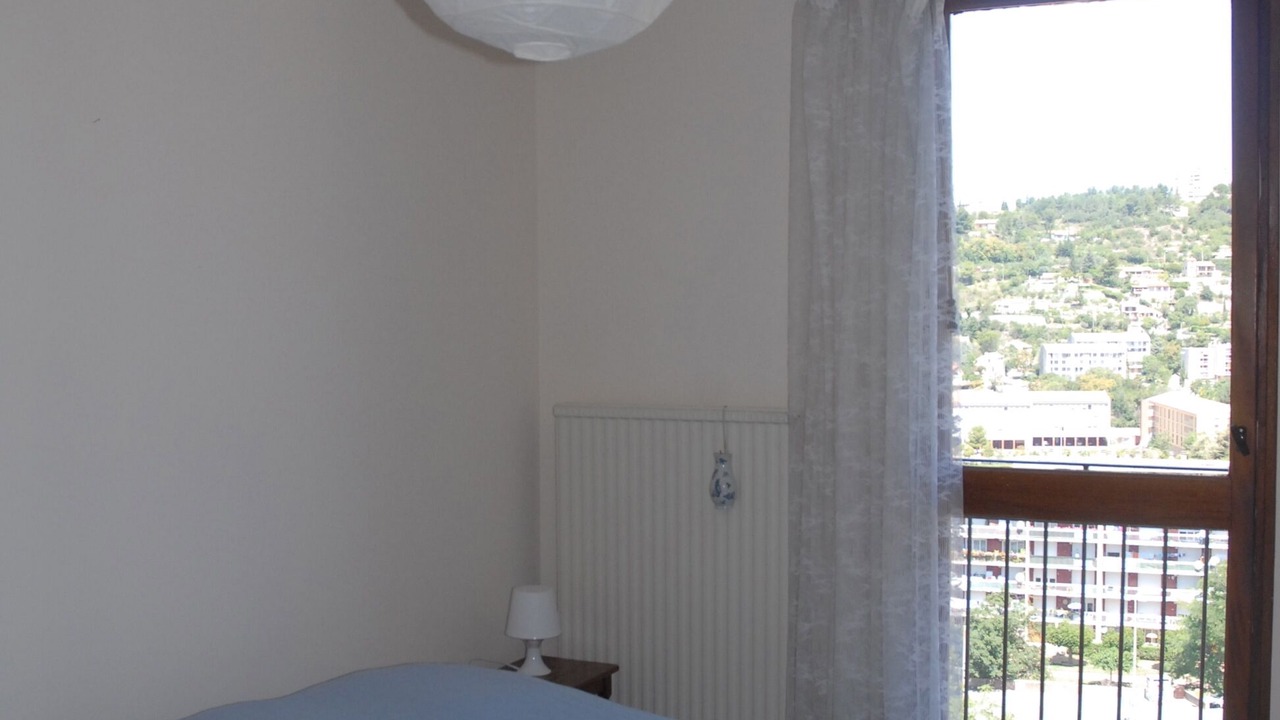 Photo of Bedroom in Apt