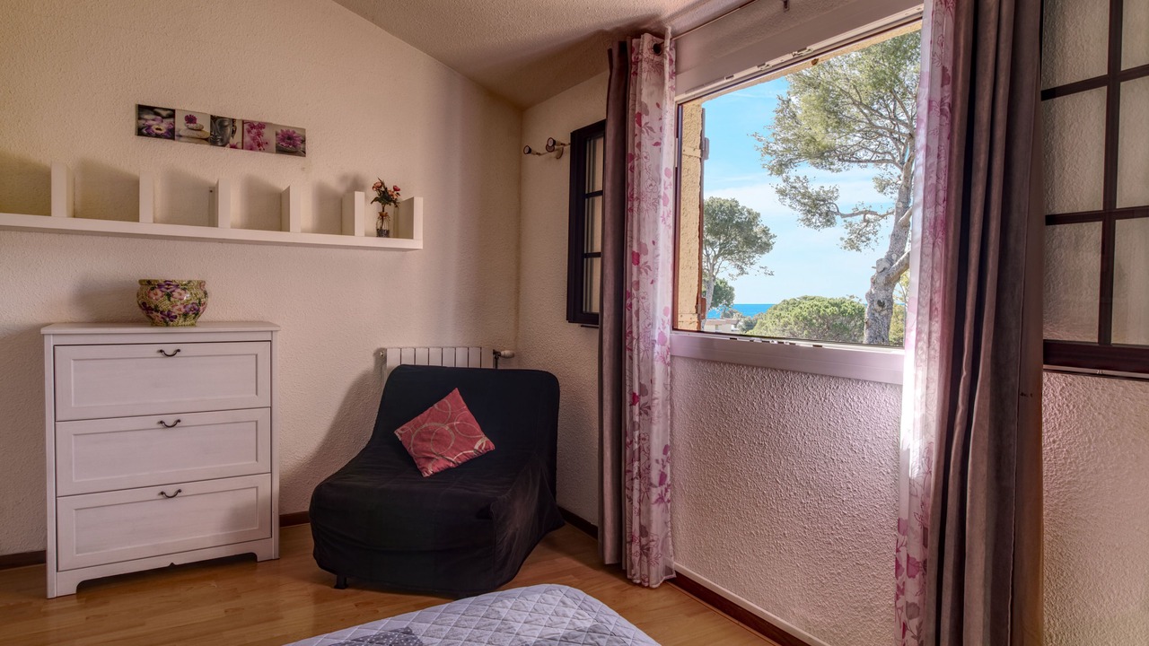 Photo of Bedroom in Boulouris-sur-Mer