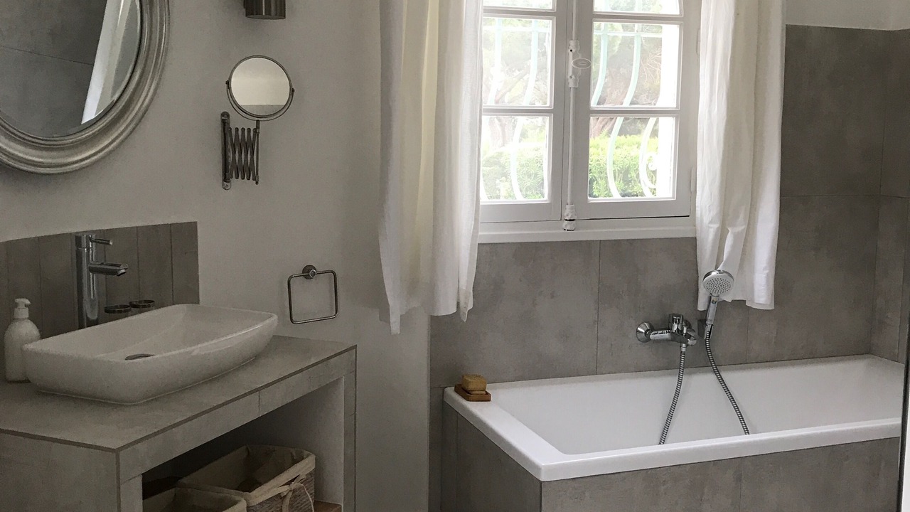 Photo of Bathroom in Ramatuelle