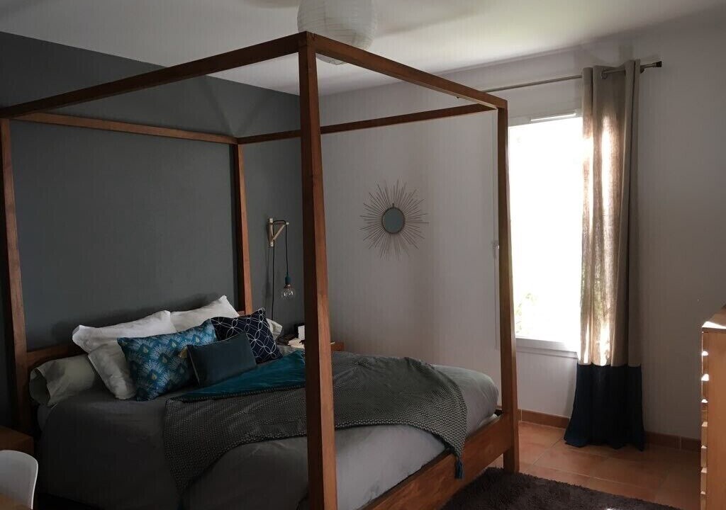 Photo of Bedroom in Lambesc