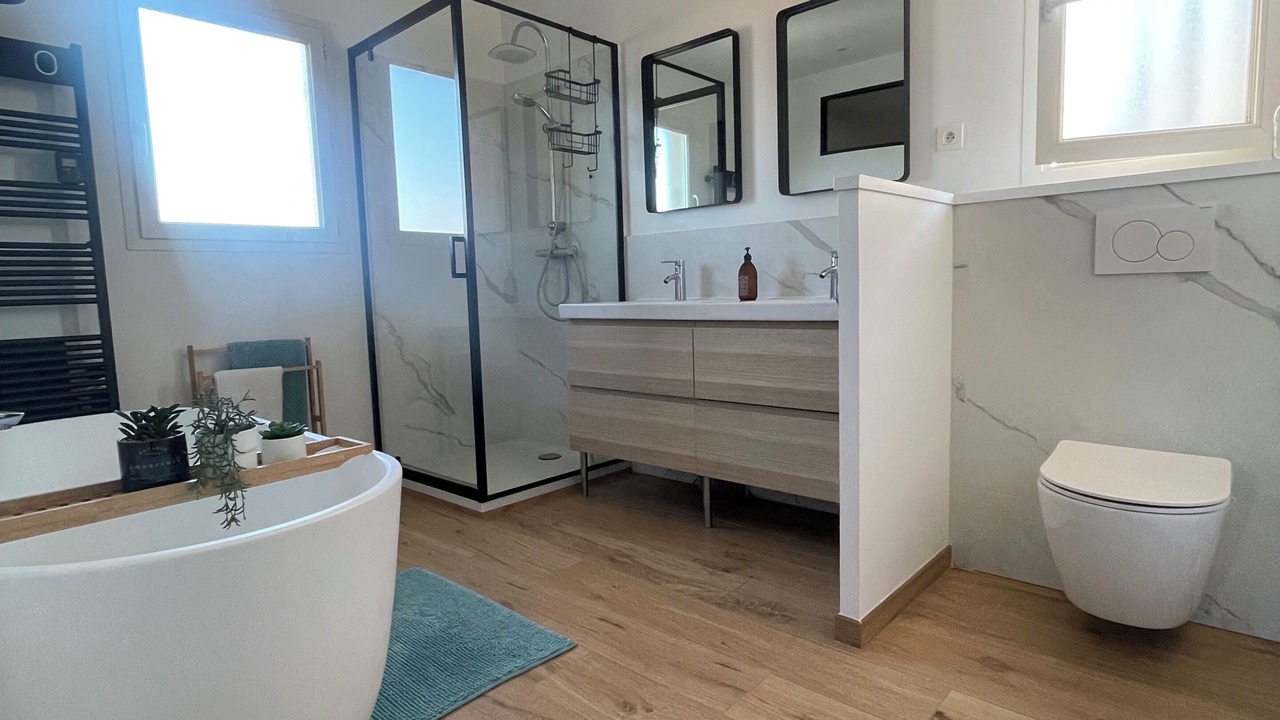 Photo of Bathroom in Lambesc