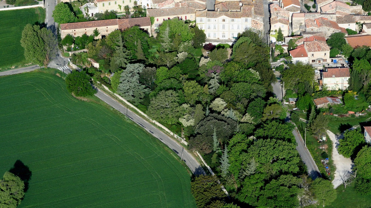 Photo of Outdoor in Saint-Hippolyte-de-Caton