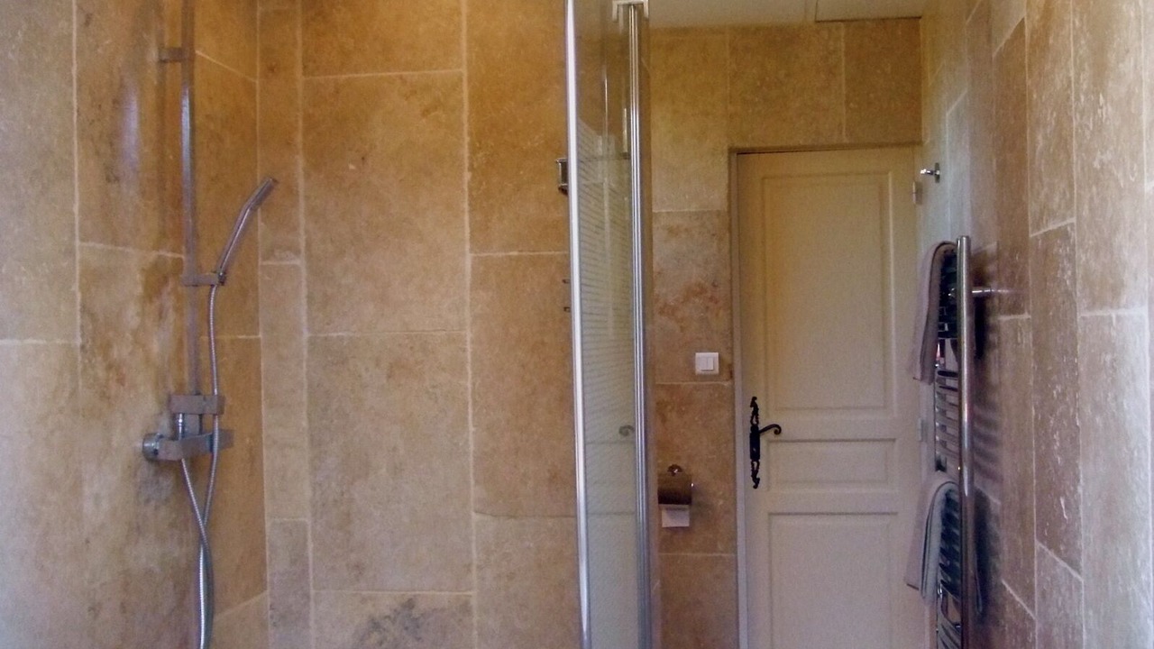 Photo of Bathroom in St.-Remy-de-Provence