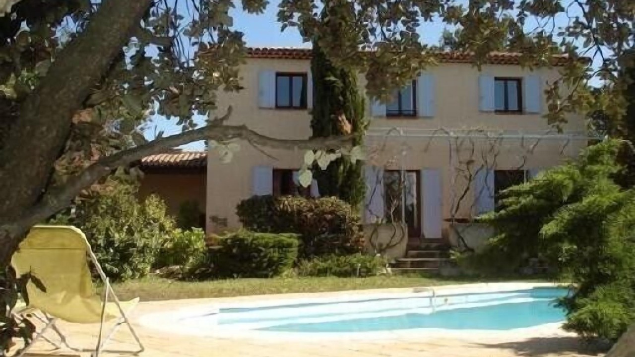 Photo of Outdoor in Eguilles