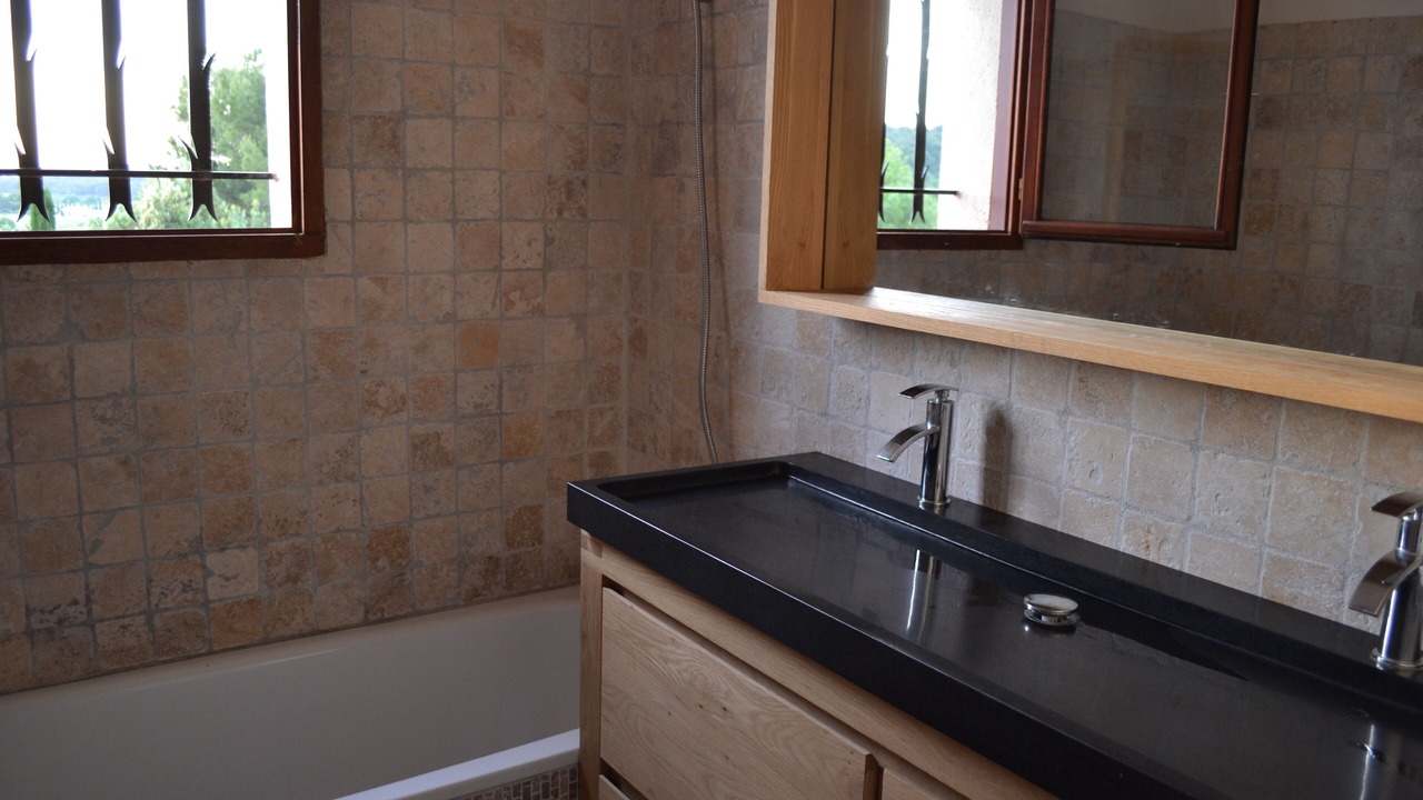 Photo of Bathroom in Eguilles