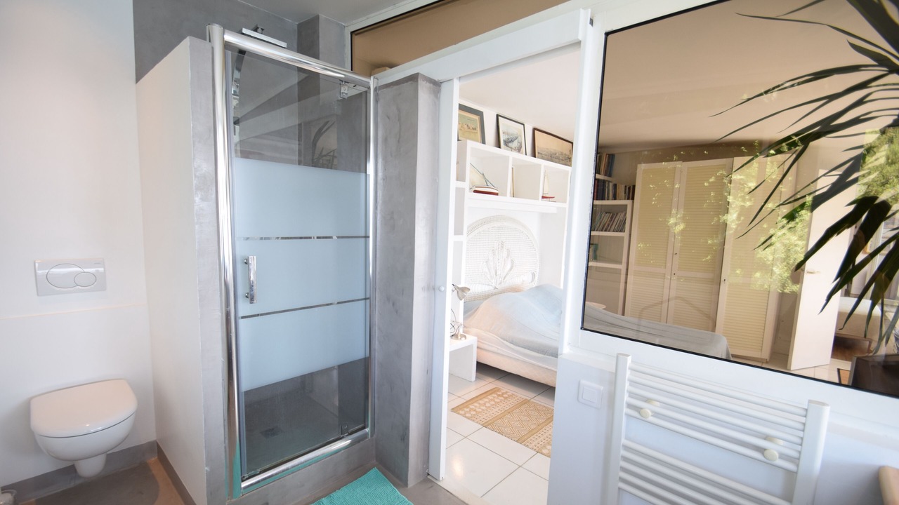 Photo of Bedroom in Alpes-Maritimes