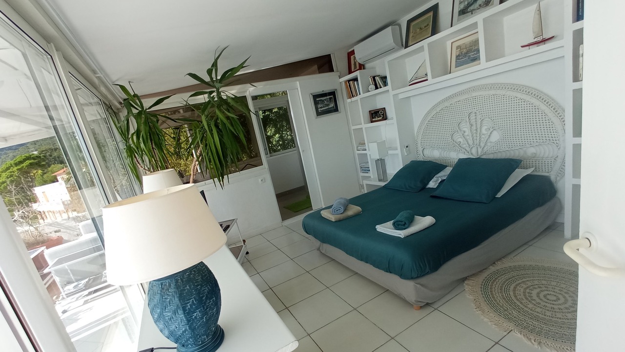 Photo of Bedroom in Alpes-Maritimes