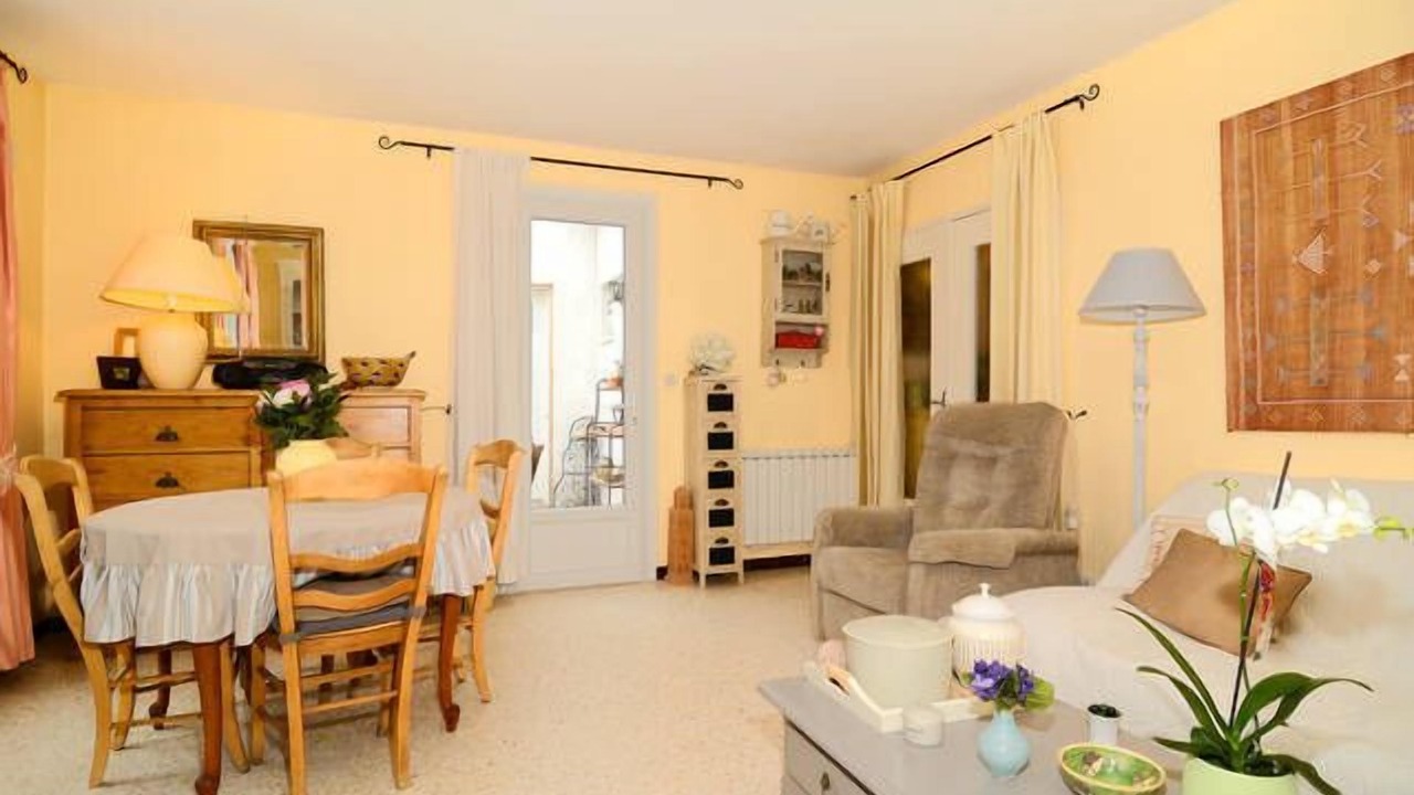 Photo of Livingroom in Eguilles
