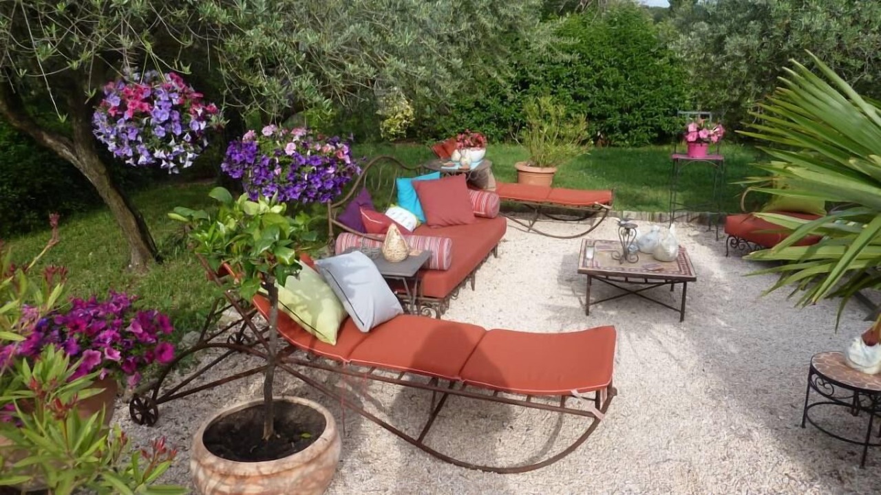 Photo of Outdoor in Eguilles