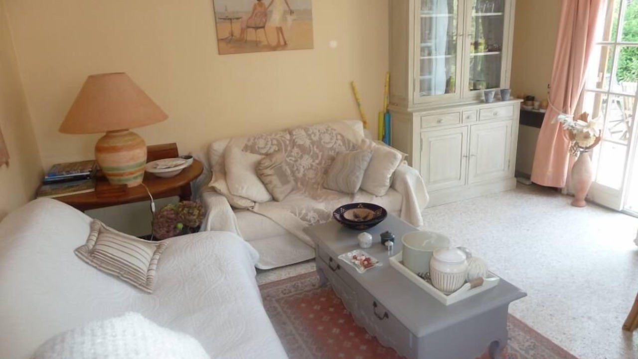Photo of Livingroom in Eguilles